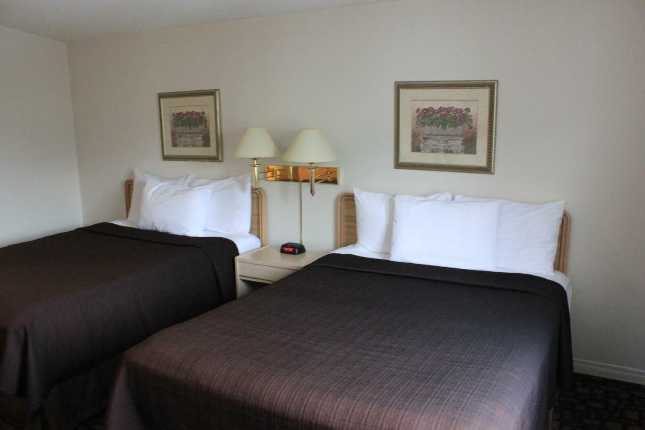 פרינס אלברט Coronet Hotel מראה חיצוני תמונה